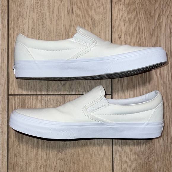 Vans Classic White Slip-On Shoes (Unisex) US Men’s 10.5 / US Women’s 12 - Picture 5 of 16